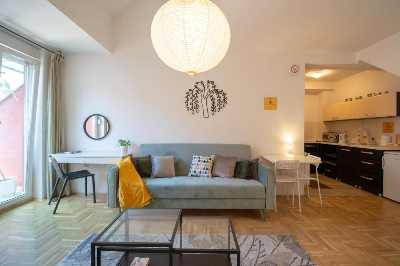 Spacious 1-Bedroom Apartment 노비사드 외부 사진
